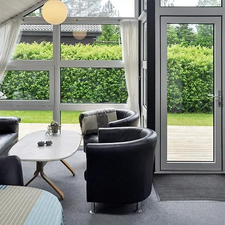 4 Star In Struer Remmer Strand