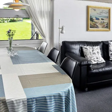 4 Star In Struer Remmer Strand
